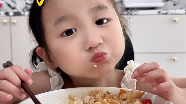 Turns out ripe tomatoes are pretty tasty too!