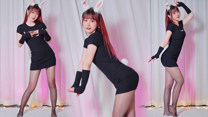 [Vertical screen] How can there be such a cute light-footed rabbit!