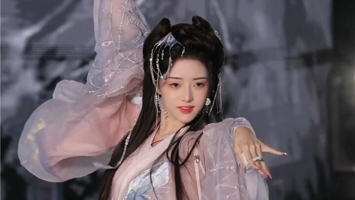 脑袋:快划走耳朵:不行，我要听到那一句