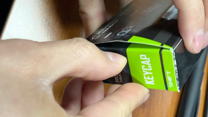 Did I buy the wrong graphics card? It’s so tiny, hahaha!