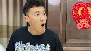 Khi trời mưa, nó đổ xuống, và tôi là chú hề