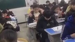 小伙你成功让老师记住你了