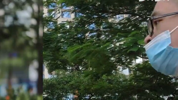 [Comic Show] Security guards blocked the road (Part 2) The dog-headed loli is here