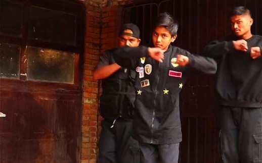 Một cảnh tượng đáng sợ khác vào thứ Tư, đừng vào nếu bạn nhút nhát! #WednesdayDance
