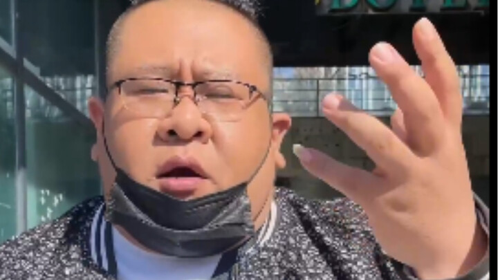 Zhudao is the most authentic food blogger I’ve ever seen—if you don’t pay him, he really does turn o