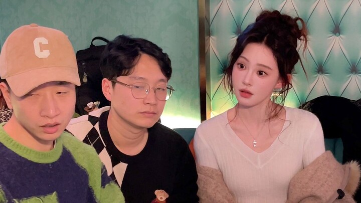 Quick! Which type of person are you at karaoke?