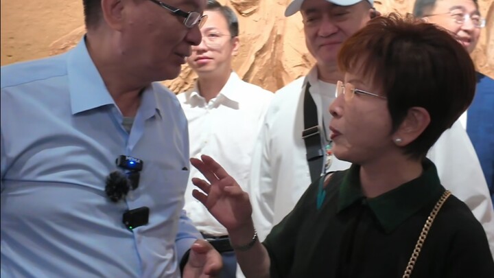 When I took Professor Ju Zheng from Daboyuan to visit the Lugou Bridge Anti-Japanese War Memorial Ha