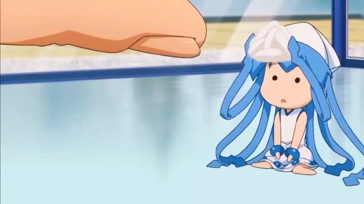 Chibi banget mau dikasih makan apa ini ?