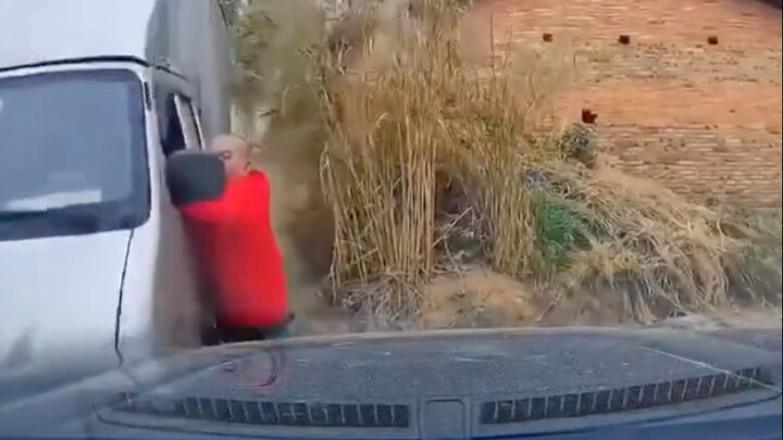 This time I won't hold you back—I'll generously let you go.