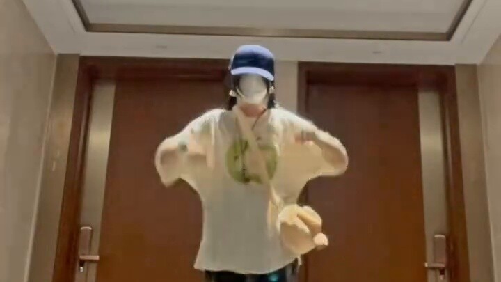 تمارين رياضية خاصة بعالم الرسوم المتحركة｜رقصة تيليباثي لطالبات المرحلة الإعدادية