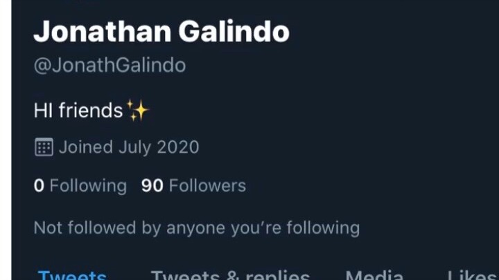 Ai bt ông này dơ tay