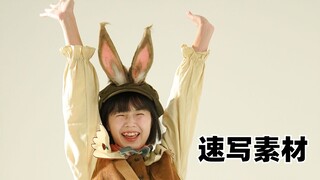 [Sketch material] Super cute rabbit postman!