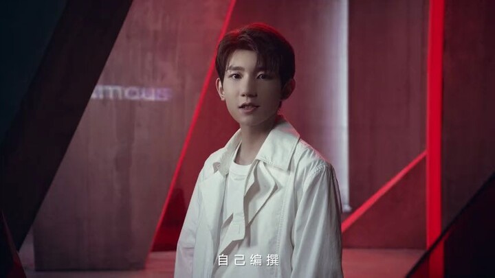 Wang Yuan endorses NetEase Youdao Dictionary; netizens joke: “My son doesn’t have to worry about Mom