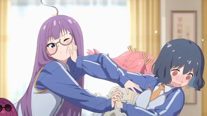 PV yang melanggar ratusan peraturan sekolah, tayangan harian kampus domestik