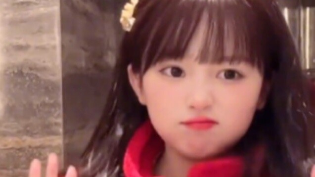 "Oh, oh, such a cute little sister. She will cry for a long time if I punch her."