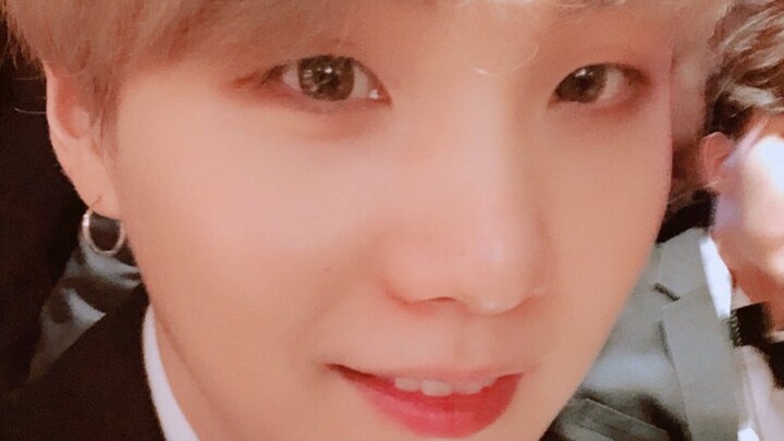 【WNS بالصينية】 16-02-2019 شريط الشعر شياو تشي يدردش مباشرةً عبر الإنترنت – مذيعة اضطرت للإغلاق المبك