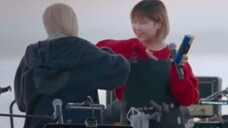 Partisipasi ROSÉ dalam variety show baru Trailer Sea of Hope dirilis