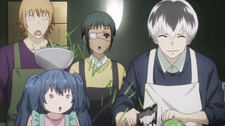 Setelah Kaneki kehilangan ingatannya, dia menjadi Sasaki dan memasak makanan di rumah bersama anggot