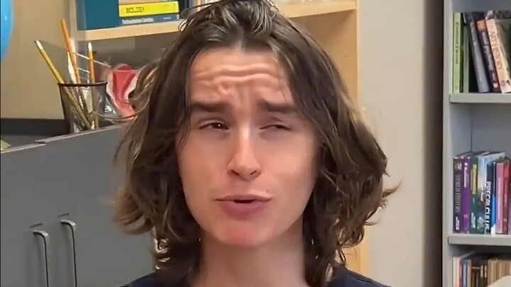 Saudara Diaomao yang selalu suka mengoreksi orang lain dengan kepribadian yang selalu berdebat: