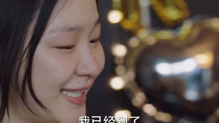 Có lẽ Chu Vũ Đồng cũng đang nghĩ đến Hồ Tinh Tinh chăng?