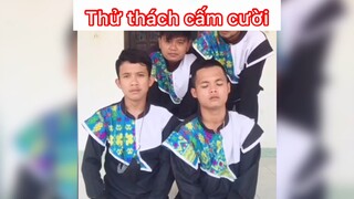 Thử thách cấm cười