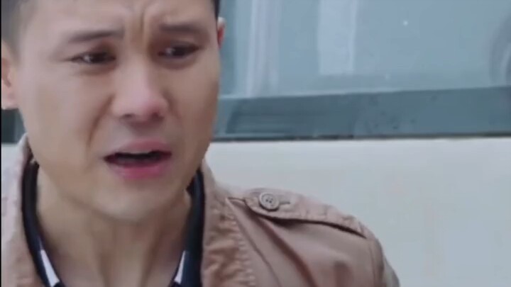 Nhìn là biết ngay đứa trẻ hiểu chuyện… Biết thương vợ nữa chứ!