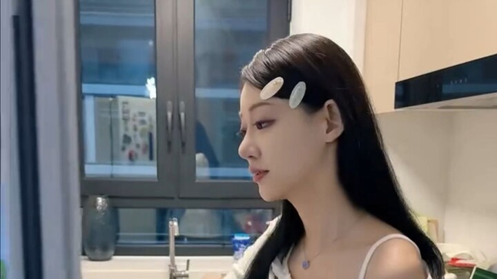 เมื่อเพื่อนสนิทมักจะดื่มน้ำค้างอยู่ครึ่งแก้ว: ดูฉันใช้เคล็ดเดียวจัดการได้ในพริบตา!