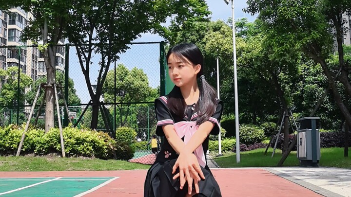 Swafoto dengan lagu debut ILLIT "Magnetic"