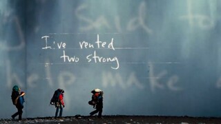 เด็กหนุ่ม เธอก็ควรออกไปเดินเล่นบ้างนะ