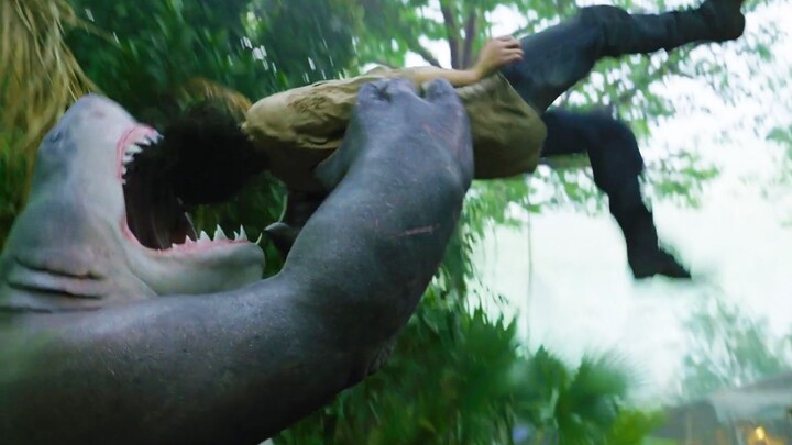 So many new characters make their debut! First behind-the-scenes footage of DC's "The New Suicide Sq