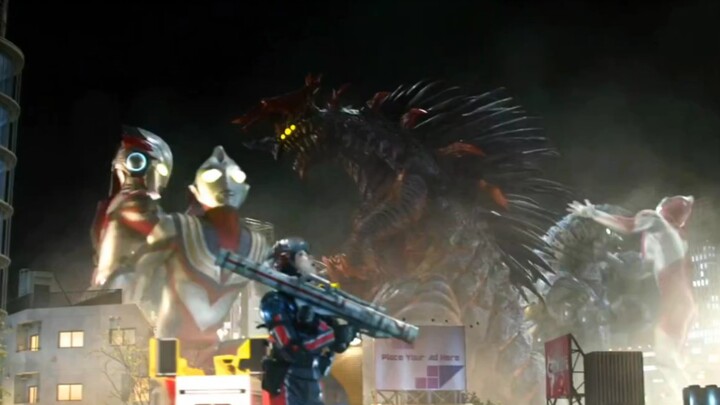 Tiga: Saat aku melihatmu sekali, tandukmu adalah milikku" Ultraman Tiga