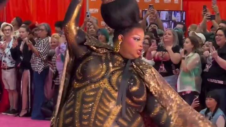 Di dunia ini ada ribuan wanita cantik, aku bagikan beberapa—jangan lupa like kalau kamu suka!