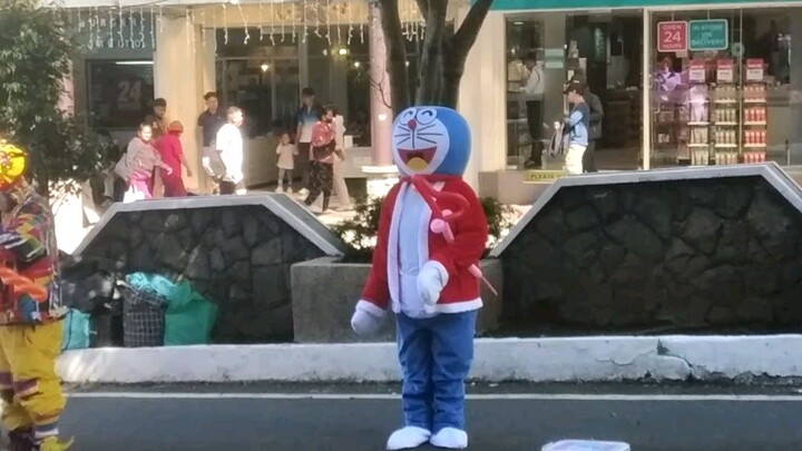 malnourished doraemon in personal HAHAHA