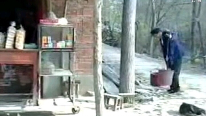 Early in the morning, off to collect manure — the original version of “Li Huozi’s Divorce,” a folk t