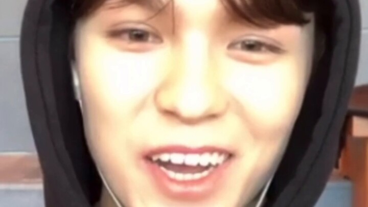 [VERNON Choi Han-yul] When a Russian fan saw a fan choking, he blurted out his concern in Chinese.