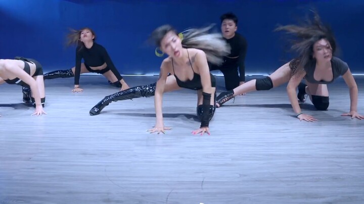 [ร้านเรือธง Dami Dance House Yuhuating] ท่าเต้นแจ๊สของ Yangyang "Dangerous Woman"