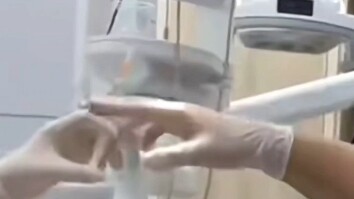 Cewek yang terlalu berpikir pakai hati takkan bertemu dokter gigi yang bijaksana.