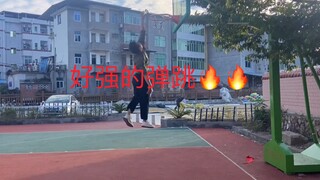 古时候的轻功飞檐走壁是不是比这水平高一大截！！！