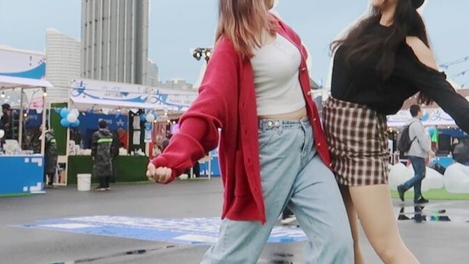 Do you want to dance?❤The Bund Conference outdoor market disco is probably a scene you have never se