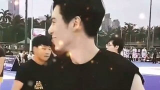 Let’s just say that Wang Hedi understands girls really well!