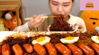 Mukbang mì tương đen, xúc xích #anngon