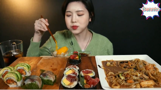 Các loại sushi và miến xào hải sản 6 #amthuc