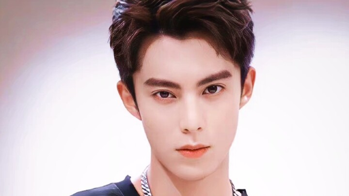 โอ้พระเจ้า...ถ้าหวังเหอตี้อยู่ในวงบอยแบนด์ นี่คงจะเป็นการปรากฏตัวระดับสูงที่ไม่เหมาะสม! ! !