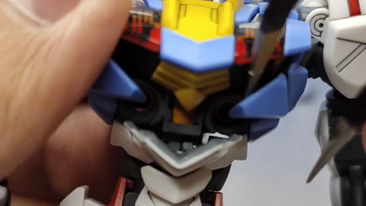 This is probably the HG Wind Spirit cockpit mod that comes closest to the anime design so far [awkwa