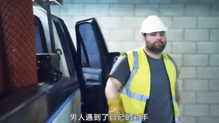 ผู้ชายใส่ยีนส์รัดรูป รองเท้าส้นสูงผู้หญิง พอเจอสาวๆ ก็ทำแบบนี้เลย!