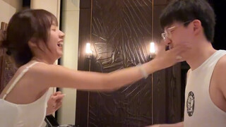 ฉันสงสัยว่าเธอแค่แก้แค้นล้วนๆ แต่ฉันไม่กล้าพูด