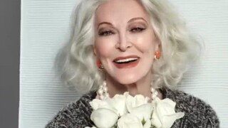 Supermodel tertua｜Akankah usiamu yang ke-9⃣️0⃣️ tahun sama seperti dirinya❓