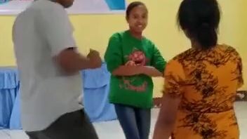 ketika tugas sklh numpuk