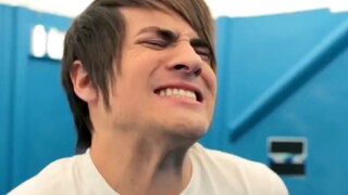 男人上厕所时竟发生了意外