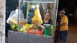 Trâu Thui món hiếm đường phố Sài Gòn của Cô Út vui tính dành cả Thanh Xuân bán trâu thui